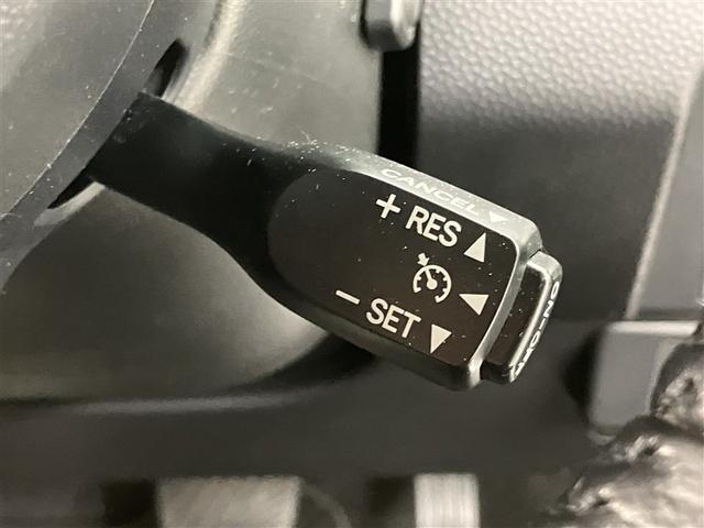 ルーミー カスタムG 5人乗り 33000キロ ナビ&フルセグTV Bluetooth DVD再生可 スマートキー 両側電動スライドドア アルミホイール 定期点検記録簿 ワンオーナー クルーズコントロール 衝突軽減ブレ(11枚目)