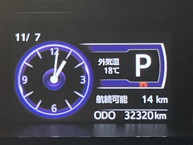 ルーミー カスタムG 5人乗り 33000キロ ナビ&フルセグTV Bluetooth DVD再生可 スマートキー 両側電動スライドドア アルミホイール 定期点検記録簿 ワンオーナー クルーズコントロール 衝突軽減ブレ(14枚目)