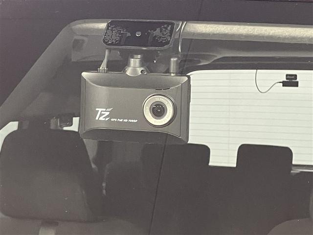 ルーミー カスタムＧ　５人乗り　２４０００キロ　全周囲カメラ　ナビ＆フルセグＴＶ　Ｂｌｕｅｔｏｏｔｈ　　ＤＶＤ再生可　ドラレコ　スマートキー　ＬＥＤヘッドライト　シートヒーター　アルミホイール　車線逸脱警報　衝突軽減（10枚目）