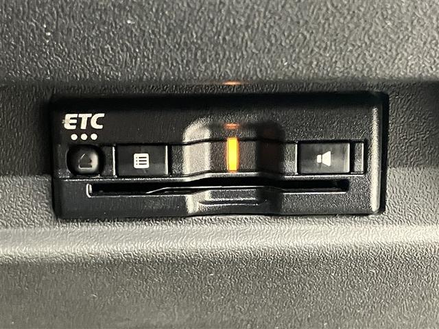 この度は数多くある掲載車の中から当店のお車をご覧頂き誠にありがとうございます。お写真では分かりづらい外装や内装状態は、いつでもお問合せください。スタッフが分かりやすくご説明ご案内させて頂きます。