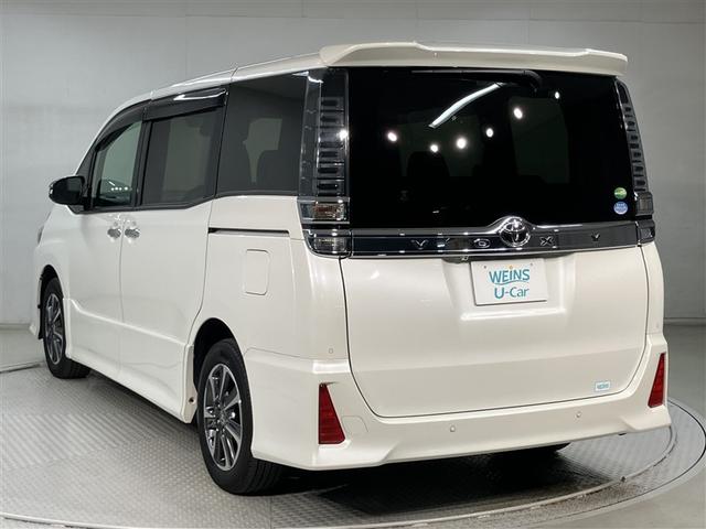 ヴォクシー ＺＳ　煌ＩＩ　８人乗り　２１０００キロ　ナビ＆フルセグＴＶ　Ｂｌｕｅｔｏｏｔｈ　　アルミホイール　ＬＥＤヘッドライト　ＥＴＣ　　両側電動スライドドア　衝突軽減ブレーキ　踏み間違い防止措置　車線逸脱警報　ワンオーナー（4枚目）