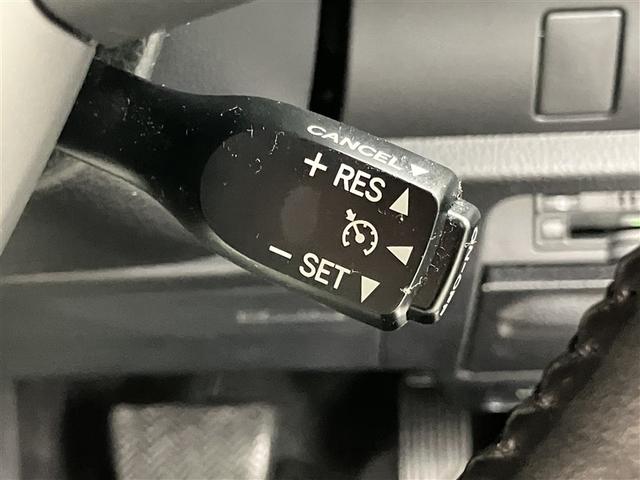 ヴォクシー ＺＳ　煌ＩＩ　８人乗り　２１０００キロ　ナビ＆フルセグＴＶ　Ｂｌｕｅｔｏｏｔｈ　　アルミホイール　ＬＥＤヘッドライト　ＥＴＣ　　両側電動スライドドア　衝突軽減ブレーキ　踏み間違い防止措置　車線逸脱警報　ワンオーナー（13枚目）