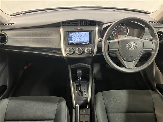 カローラフィールダー ＥＸ　ＤＶＤ　１セグ　スマートキー＆プッシュスタート　ＰＷ　メディアプレイヤー接続　メモリナビ　キーレス　エアバッグ　マニュアルエアコン　横滑り防止装置　ナビ＆ＴＶ　イモビライザー　アイドリングストップ（5枚目）