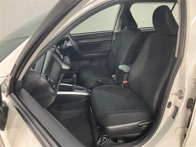 カローラフィールダー ＥＸ　ＤＶＤ　１セグ　スマートキー＆プッシュスタート　ＰＷ　メディアプレイヤー接続　メモリナビ　キーレス　エアバッグ　マニュアルエアコン　横滑り防止装置　ナビ＆ＴＶ　イモビライザー　アイドリングストップ（13枚目）