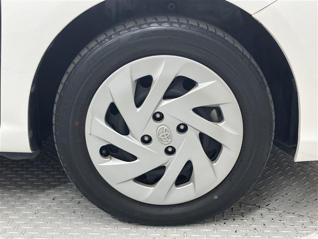 カローラフィールダー ＥＸ　ＤＶＤ　１セグ　スマートキー＆プッシュスタート　ＰＷ　メディアプレイヤー接続　メモリナビ　キーレス　エアバッグ　マニュアルエアコン　横滑り防止装置　ナビ＆ＴＶ　イモビライザー　アイドリングストップ（16枚目）