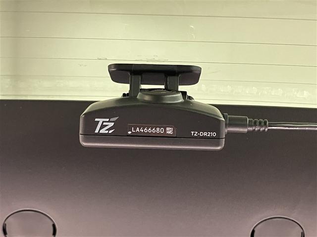シエンタ ハイブリッドZ 7人乗り 27000キロ ディスプレイオーディオ&フルセグTV Bluetooth DVD再生可 ドラレコ ETC 両側電動スライドドア LEDヘッドライト ブラインドスポットモニター(13枚目)