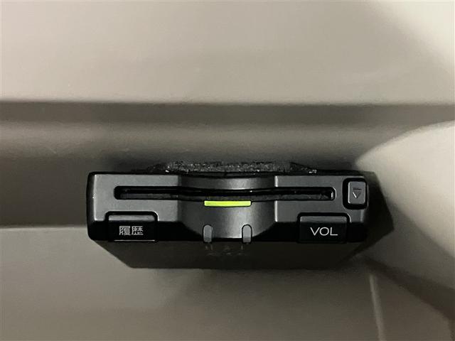 N-BOX G・Lパッケージ リヤシートスライド I-STOP ベンチ席 AW カラーバックモニター 全席PW イモビライザー ナビテレビ 1セグ AAC 横滑り防止 スマートキー DVD再生 メモリーナビ ABS ETC(8枚目)