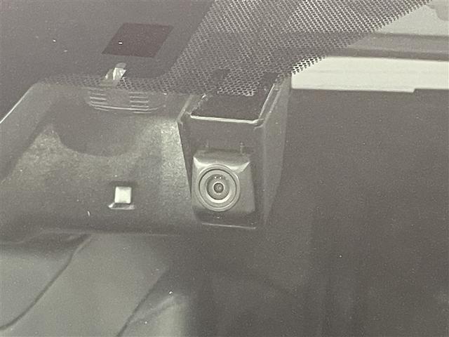 プリウス Aツーリングセレクション ドラレコ付き スマキー イモビライザー バックモニター クルコン LEDヘッドライト DVD視聴可 ETC ナビTV メモリーナビゲーション 横滑り防止機能 キーフリ アルミ AAC AUX ABS(9枚目)