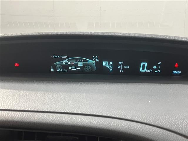プリウスＰＨＶ Ｓ　５人乗り　８１０００キロ　ナビ＆フルセグＴＶ　Ｂｌｕｅｔｏｏｔｈ　ＥＴＣ　スマートキー　ドラレコ　ＤＶＤ再生可　ディスチャージライト　アルミホイール　盗難防止装置　エアバッグ　ＡＢＳ　　家庭電源充電（12枚目）
