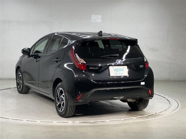 アクア Ｇ　５人乗り　２６０００キロ　全周囲カメラ　１５００Ｗ給電　ナビ＆フルセグＴＶ　Ｂｌｕｅｔｏｏｔｈ　　ＬＥＤヘッドライト　アルミホイール　スマートキー　ワンオーナー　衝突軽減ブレーキ　踏み間違い防止措置（4枚目）