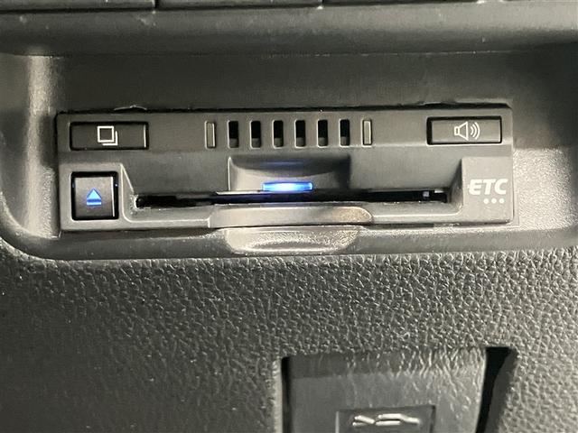 アクア Ｇ　５人乗り　２６０００キロ　全周囲カメラ　１５００Ｗ給電　ナビ＆フルセグＴＶ　Ｂｌｕｅｔｏｏｔｈ　　ＬＥＤヘッドライト　アルミホイール　スマートキー　ワンオーナー　衝突軽減ブレーキ　踏み間違い防止措置（9枚目）