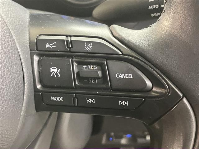 ヤリスクロス Ｇ　５人乗り　３５０００キロ　ナビ＆ＤＶＤ再生可　Ｂｌｕｅｔｏｏｔｈ　　ＬＥＤヘッドライト　スマートキー　ＥＴＣ　　アルミホイール　ワンオーナー　定期点検記録簿　盗難防止装置　ブラインドスポットモニター（11枚目）