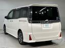 ヴォクシー ＺＳ　煌ＩＩ　８人乗り　２１０００キロ　ナビ＆フルセグＴＶ　Ｂｌｕｅｔｏｏｔｈ　　アルミホイール　ＬＥＤヘッドライト　ＥＴＣ　　両側電動スライドドア　衝突軽減ブレーキ　踏み間違い防止措置　車線逸脱警報　ワンオーナー（4枚目）