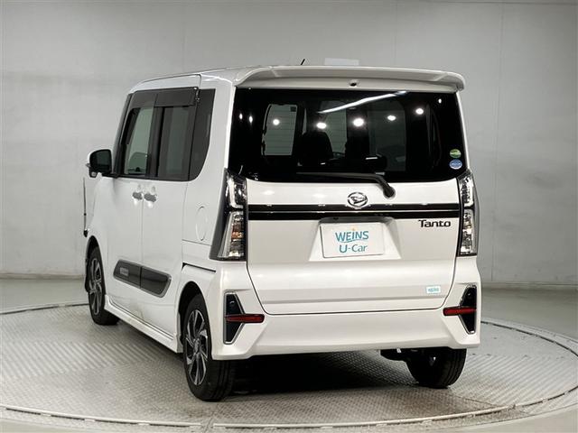 タント カスタムＸ　衝突軽減ブレーキ　アイドリングストップ機能　Ｂカメラ　ナビＴＶ　盗難警報装置　ＬＥＤ　キーレスエントリー　スマキー　フルセグＴＶ　エアコン　Ｗエアバッグ　ＤＶＤ　パワステ　サイドエアバッグ　エアバッグ（5枚目）