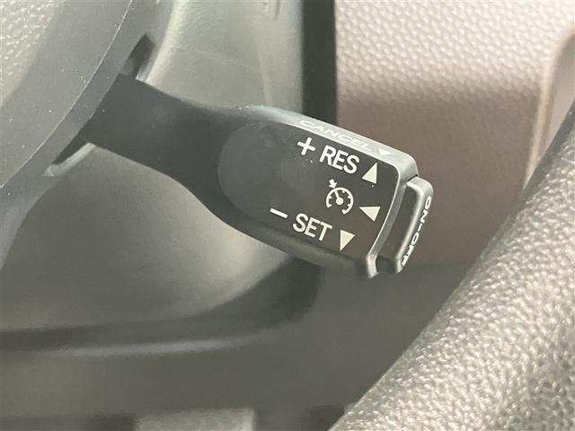 ルーミー Ｇ　追突軽減ブレーキ　パワステ　Ａストップ　オートクルーズコントロール　Ｒカメラ　記録簿付　１セグＴＶ　横滑り防止システム　ウォークスルー　エアバック　セキュリティーアラーム　パワーウィンドウ　ナビ＆ＴＶ（11枚目）