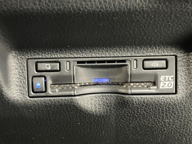 シエンタ ハイブリッドＺ　ＴＳＳ　エアバック　アルミ　キーレスエントリー　ナビＴＶ　イモビライザー　バックモニター　ＬＥＤヘッドライト　ＥＴＣ車載器　横滑り防止　スマートキー　オートエアコン　サイドエアバッグ　ＷＳＲＳ　ＡＢＳ（11枚目）