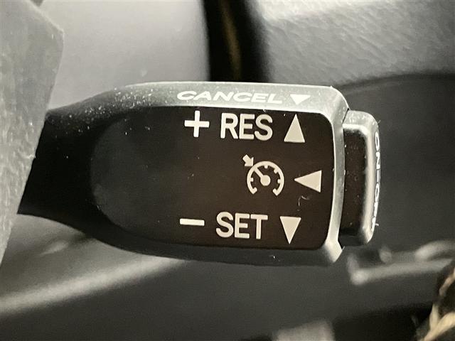 シエンタ ハイブリッドＧ　クエロ　点検記録簿　地デジＴＶ　盗難防止　横滑り防止　ＬＥＤライト　クルコン　ドライブレコーダー　スマートキー　ＥＴＣ　１オーナー　バックモニタ　ＤＶＤ　オ－トエアコン　ＡＵＸ　メモリ－ナビ　エアバッグ（16枚目）