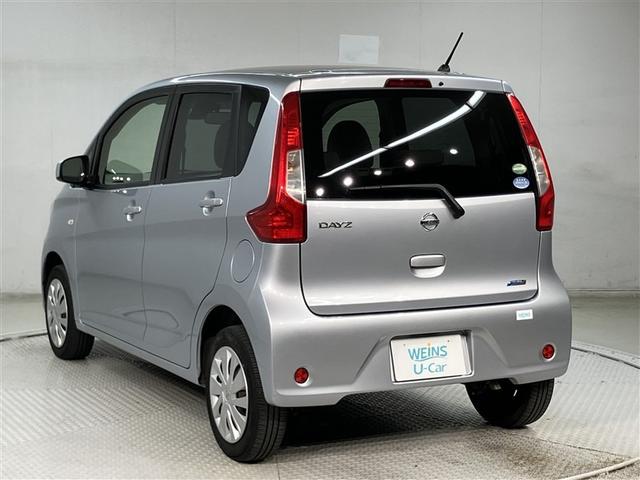 デイズ S キーレス付き 安全ボディ Bluetooth対応 アイドルストップ Wエアーバック インテリジェントエマージェンシーブレーキ ナビテレビ パワーウインド 地デジTV DVD再生 メモリーナビ ABS(4枚目)