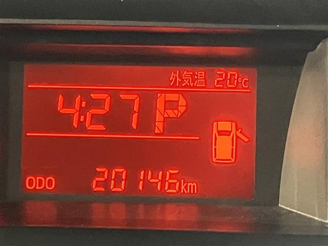 ルーミー Ｘ　左オートスライド　ＡＣ　ＶＳＣ　ＰＷ　ＷエアＢ　ワンオーナ　イモビライザー　パワーステアリング　エアバッグ　バックモニター　アイドルストップ　メディアプレイヤー接続　キーレスエントリー　ナビＴＶ（12枚目）