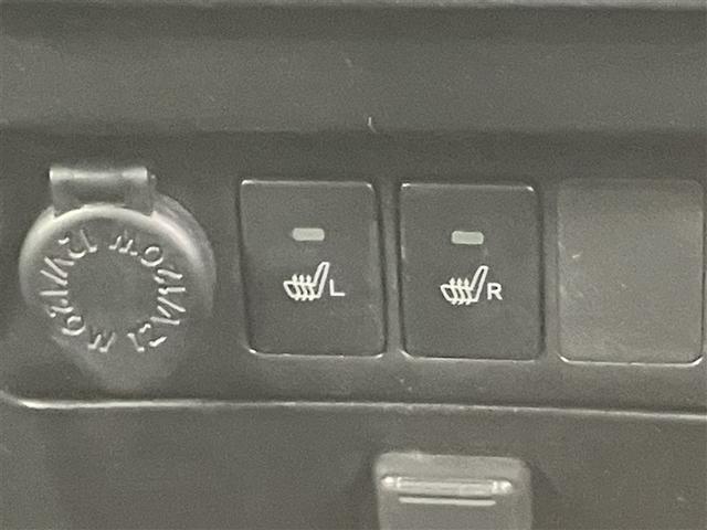 ルーミー Ｘ　左オートスライド　ＡＣ　ＶＳＣ　ＰＷ　ＷエアＢ　ワンオーナ　イモビライザー　パワーステアリング　エアバッグ　バックモニター　アイドルストップ　メディアプレイヤー接続　キーレスエントリー　ナビＴＶ（14枚目）