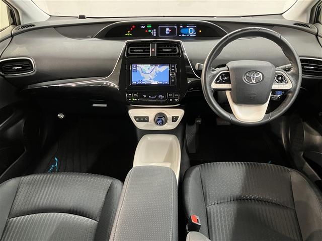 プリウス Ａ　衝突軽減ブレーキシステム　Ｂモニタ　ＬＥＤヘッド　クルーズコントロール　セキュリティー　スマートキー　パワーステアリング　ＥＴＣ　アルミホイル　オートエアコン　ＳＲＳ　ＡＢＳ　パワーウィンドウ　ＶＳＣ（5枚目）