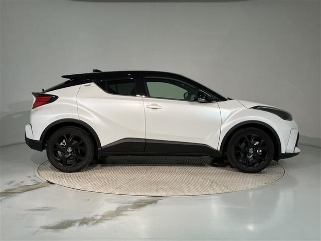 C-HR G モード ネロ セーフティプラスIII プリクラッシュセーフティ 盗難防止装置 LEDヘッドライト キーレス 半革 クルコン 定期点検記録簿 メモリーナビ スマートキー ミュージックプレイヤー接続可 ナビ ワンオーナー バックカメラ(3枚目)