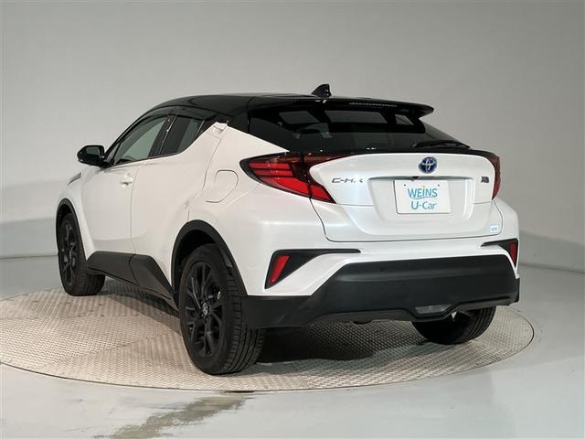 C-HR G モード ネロ セーフティプラスIII プリクラッシュセーフティ 盗難防止装置 LEDヘッドライト キーレス 半革 クルコン 定期点検記録簿 メモリーナビ スマートキー ミュージックプレイヤー接続可 ナビ ワンオーナー バックカメラ(4枚目)
