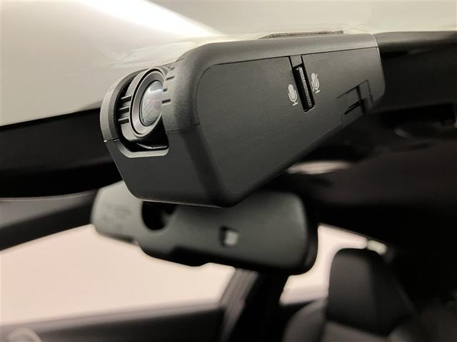 C-HR G モード ネロ セーフティプラスIII プリクラッシュセーフティ 盗難防止装置 LEDヘッドライト キーレス 半革 クルコン 定期点検記録簿 メモリーナビ スマートキー ミュージックプレイヤー接続可 ナビ ワンオーナー バックカメラ(13枚目)