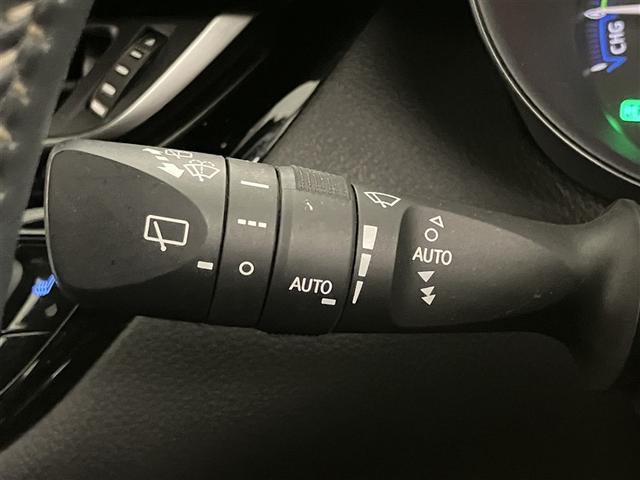 C-HR G モード ネロ セーフティプラスIII プリクラッシュセーフティ 盗難防止装置 LEDヘッドライト キーレス 半革 クルコン 定期点検記録簿 メモリーナビ スマートキー ミュージックプレイヤー接続可 ナビ ワンオーナー バックカメラ(17枚目)