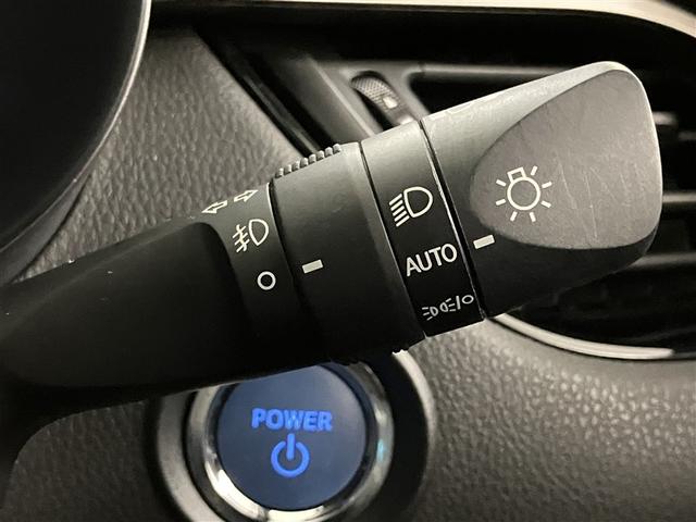 C-HR G モード ネロ セーフティプラスIII プリクラッシュセーフティ 盗難防止装置 LEDヘッドライト キーレス 半革 クルコン 定期点検記録簿 メモリーナビ スマートキー ミュージックプレイヤー接続可 ナビ ワンオーナー バックカメラ(18枚目)