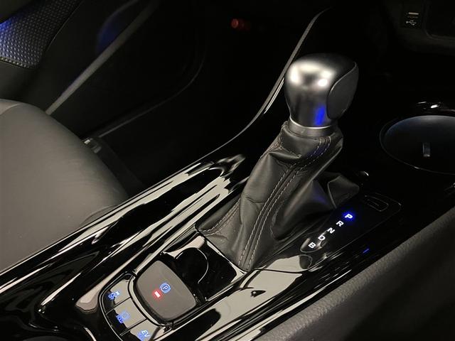 C-HR G モード ネロ セーフティプラスIII プリクラッシュセーフティ 盗難防止装置 LEDヘッドライト キーレス 半革 クルコン 定期点検記録簿 メモリーナビ スマートキー ミュージックプレイヤー接続可 ナビ ワンオーナー バックカメラ(19枚目)