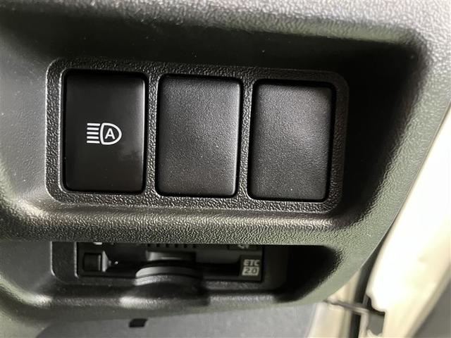 ハイエースバン ロングDX ブレーキサポート リアカメラ PW 運転席エアバッグ ナビテレビ 横滑り防止 イモビ付 パワーステアリング エアコン ミュージックプレイヤー接続可 ABS キーレス ワンセグテレビ AC100V(10枚目)