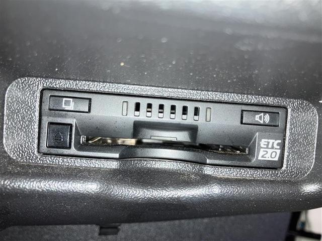 ハイエースバン ロングDX ブレーキサポート リアカメラ PW 運転席エアバッグ ナビテレビ 横滑り防止 イモビ付 パワーステアリング エアコン ミュージックプレイヤー接続可 ABS キーレス ワンセグテレビ AC100V(11枚目)