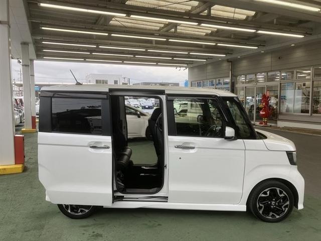 Ｎ－ＢＯＸカスタム Ｇ・ＥＸターボホンダセンシング　アルミ　Ｒカメ　クルコン　ナビＴＶ　サイドエアバッグ　整備記録簿　ＬＥＤヘットライト　ＥＴＣ　Ｆセグ　メモリーナビ　横滑り防止　ＡＵＸ　パワーステアリング　ドライブレコーダー　ＤＶＤ再生可　ＡＣ（4枚目）