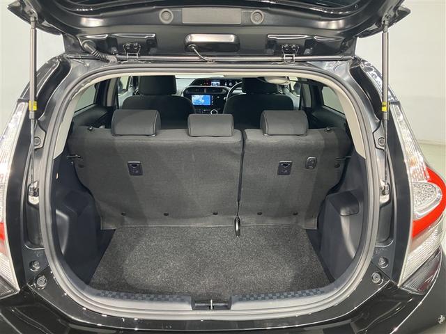 アクア Ｓスタイルブラック　ＡＵＸ端子　記録簿あり　バックモニタ－　地デジフルセグ　ナビＴＶ　イモビライザー　ＬＥＤライト　スマートキープッシュスタート　ＥＴＣ付き　Ｗエアバッグ　キーフリ　メモリーナビゲーション　ＡＢＳ　ＰＳ（15枚目）