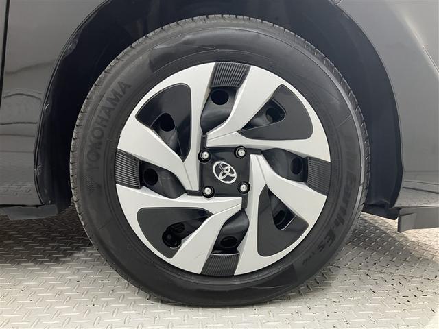 アクア Ｓスタイルブラック　ＡＵＸ端子　記録簿あり　バックモニタ－　地デジフルセグ　ナビＴＶ　イモビライザー　ＬＥＤライト　スマートキープッシュスタート　ＥＴＣ付き　Ｗエアバッグ　キーフリ　メモリーナビゲーション　ＡＢＳ　ＰＳ（16枚目）