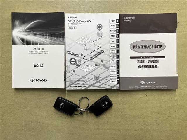 アクア Ｓスタイルブラック　ＡＵＸ端子　記録簿あり　バックモニタ－　地デジフルセグ　ナビＴＶ　イモビライザー　ＬＥＤライト　スマートキープッシュスタート　ＥＴＣ付き　Ｗエアバッグ　キーフリ　メモリーナビゲーション　ＡＢＳ　ＰＳ（17枚目）