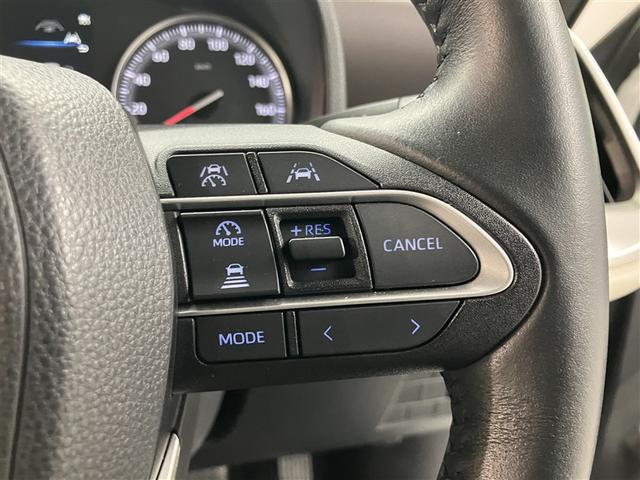 ノア Ｇ　衝突軽減ブレーキ　地上デジタル　ＬＥＤライト　アルミ　キーフリー　クルコン　試乗車　盗難防止装置　ＤＶＤ再生　横滑り防止　３列シート　メモリーナビ　Ｂカメラ　ミュージックプレイヤー接続可　ドラレコ（17枚目）