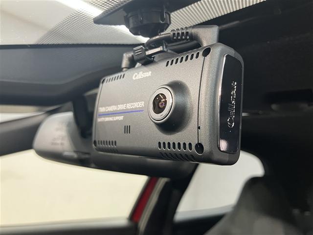 ヤリス Ｇ　Ｂカメラ　エアコン　スマートキー＆プッシュスタート　ドライブレコーダー　イモビ　横滑り防止システム　クルーズＣ　ＡＢＳ　パワーウィンドウ　１オーナー　パワーステアリング　Ｗエアバック　サイドエアバッグ（11枚目）