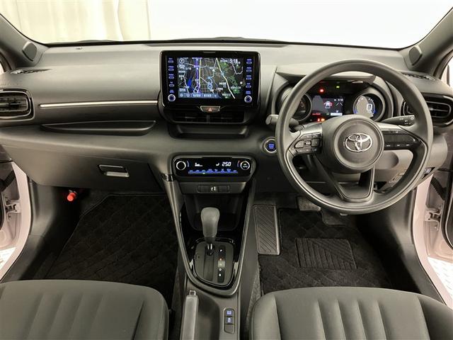 ヤリス G バックモニタ- 誤発進抑制機能 地デジフルセグTV ドライブレコーダ 1オーナー車 ナビ&TV スマートキー 盗難防止装置 横滑り防止機能 キーレス オートエアコン メモリーナビ ABS DVD再生(5枚目)