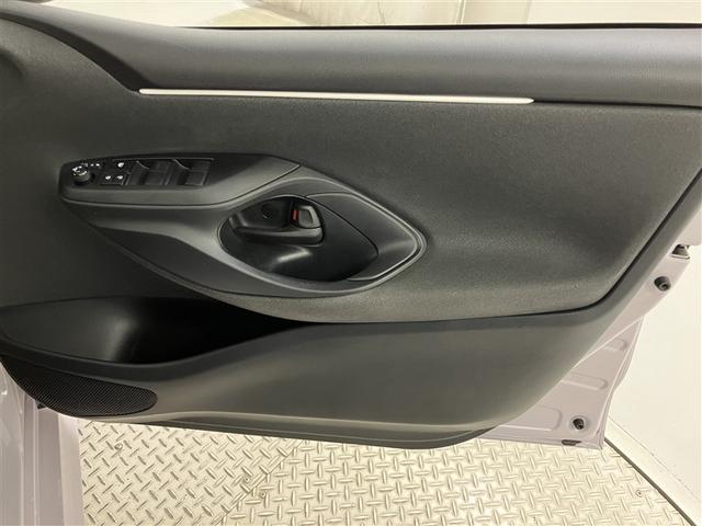 ヤリス G バックモニタ- 誤発進抑制機能 地デジフルセグTV ドライブレコーダ 1オーナー車 ナビ&TV スマートキー 盗難防止装置 横滑り防止機能 キーレス オートエアコン メモリーナビ ABS DVD再生(30枚目)