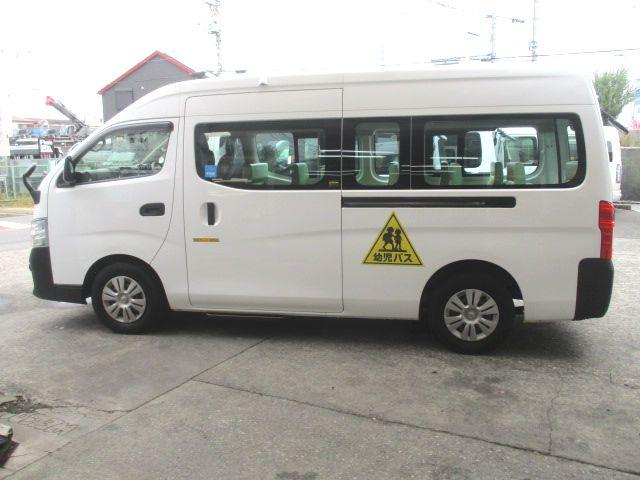 ＮＶ３５０キャラバンバン 　幼児バス大人４名幼児１８名乗車　スライドドア連動オートステップ　全方位カメラ（3枚目）