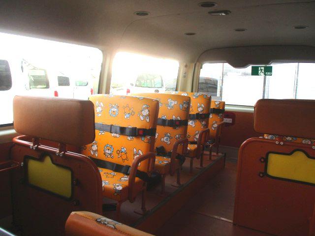 ハイエースワゴン 　幼児バス　大人２名幼児１２名　普通免許証　置き去り防止装置　シートベルト　ＳＤナビ　バックカメラ　ドライブレコーダー（10枚目）