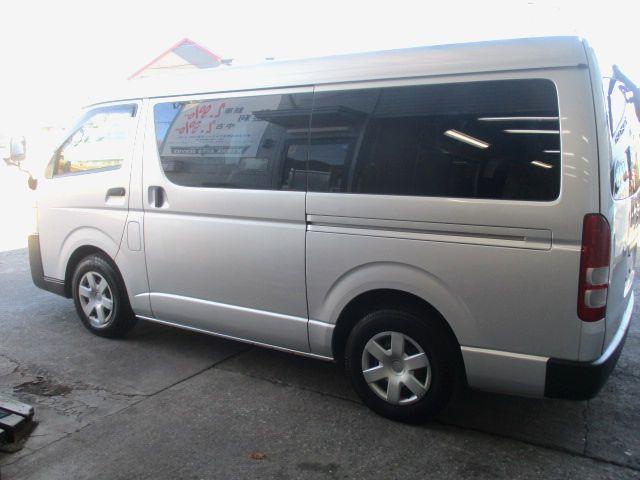 ハイエースワゴン ＤＸ　パワースライドドア　ＳＤナビ　ワンセグ　Ｂカメラ　ＥＴＣ（3枚目）