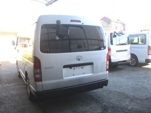 ハイエースワゴン ＤＸ　パワースライドドア　ＳＤナビ　ワンセグ　Ｂカメラ　ＥＴＣ（4枚目）