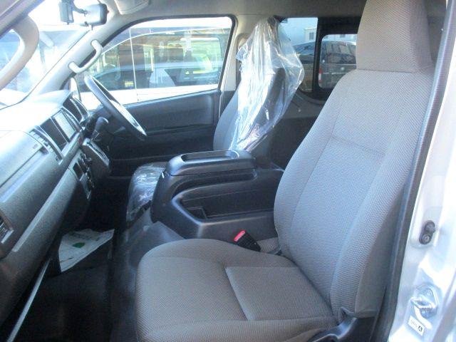 ハイエースワゴン ＤＸ　パワースライドドア　ＳＤナビ　ワンセグ　Ｂカメラ　ＥＴＣ（9枚目）