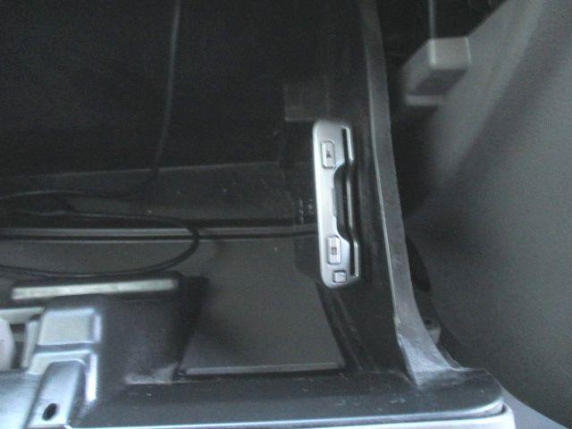 ミニキャブバン Ｇ　４速オートマ　ＳＤナビ　フルセグ　Ｂカメラ　ＥＴＣ　ドライブレコーダー　デュアルサポートシステム（10枚目）