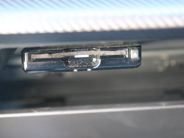 ＸＶ １．６ｉ－Ｌアイサイト　ＥＴＣ２．０　パナ８型ビルトナビ　バックカメラ　アイサイトＶｅｒ３搭載　ルーフレール　アドバンスドセイフティパッケージ　ステアリング連動ＬＥＤヘッドランプ　本革巻ステアリング＆セレクトレバー　キーレスアクセス＆プッシュスタートスイッチ（13枚目）