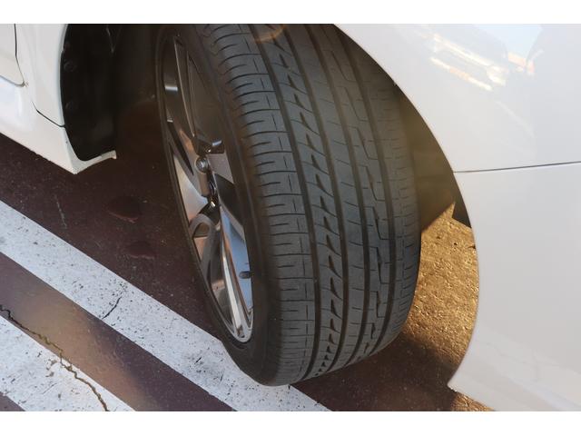 レヴォーグ １．６ＧＴ－Ｓ　アイサイト　カロッツェリアメモリーナビ　バックカメラ　　ＥＴＣ　　ＬＥＤヘッドライト　　フォグランプ　　キーレス＆プッシュスタート（8枚目）