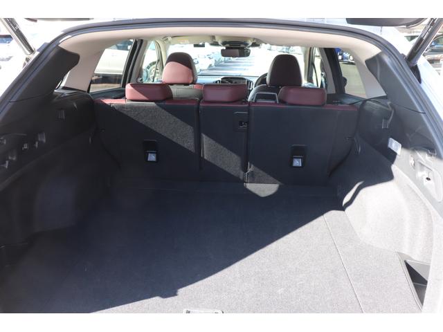 レヴォーグ ＳＴＩスポーツＥＸ　元レンタ　１１．６インチディスプレイ　１１．６インチセンターディスプレイ　ＥＴＣ　本革シート　シートヒーター　ＬＥＤヘッドライト　オートライト（30枚目）